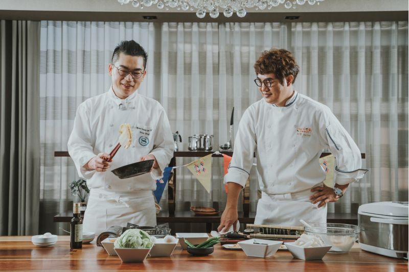 新竹喜來登與「孫榮Kai Son」聯手打造『KAI食堂 韓國歐爸美食節』重現40道熱門韓劇、韓綜的經 圖片來源:喜來登飯店 新竹喜來登與「孫榮Kai Son」聯手打造『KAI食堂 韓國歐爸美食節』重現40道熱門韓劇、韓綜的經 圖片來源:喜來登飯店