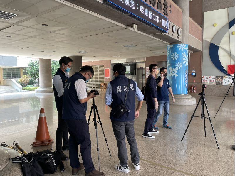 廉政署也派員到場監視  圖片來源：記者