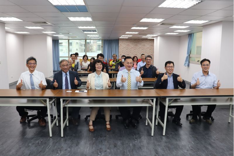農水署高雄管理處與高雄大學合作 圖片來源:記者 農水署高雄管理處與高雄大學合作 圖片來源:記者