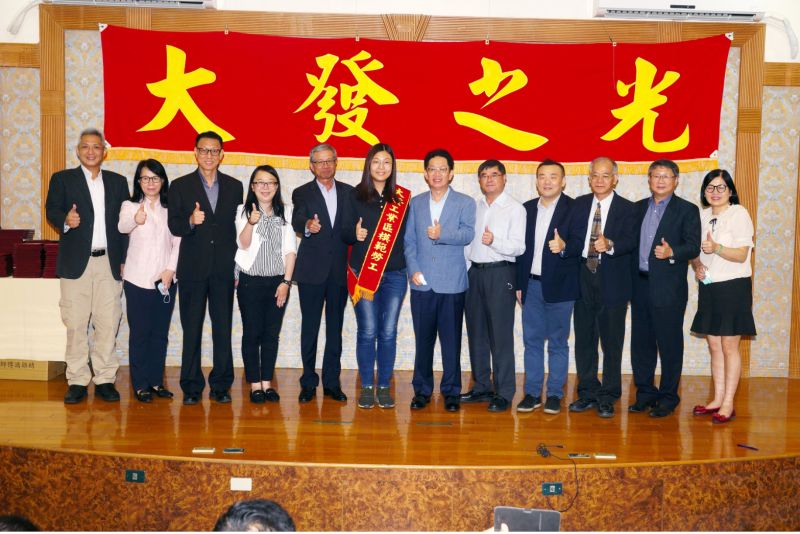 大發之光-大發工業區110年度模範勞工表揚大會  圖片來源：記者