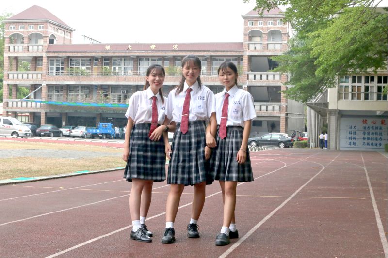 高英工商改版校服  展現學生活力神采  圖片來源：記者