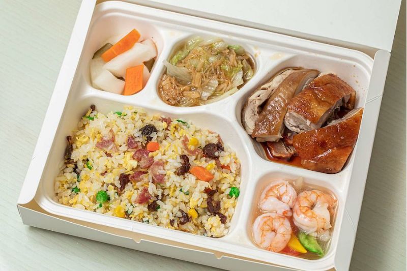 台北福華大飯店推出多款外帶餐盒,售價150元起 圖片來源:痞客邦部落格「熊喵大口吃垮全世界」提供 台北福華大飯店推出多款外帶餐盒,售價150元起 圖片來源:痞客邦部落格「熊喵大口吃垮全世界」提供