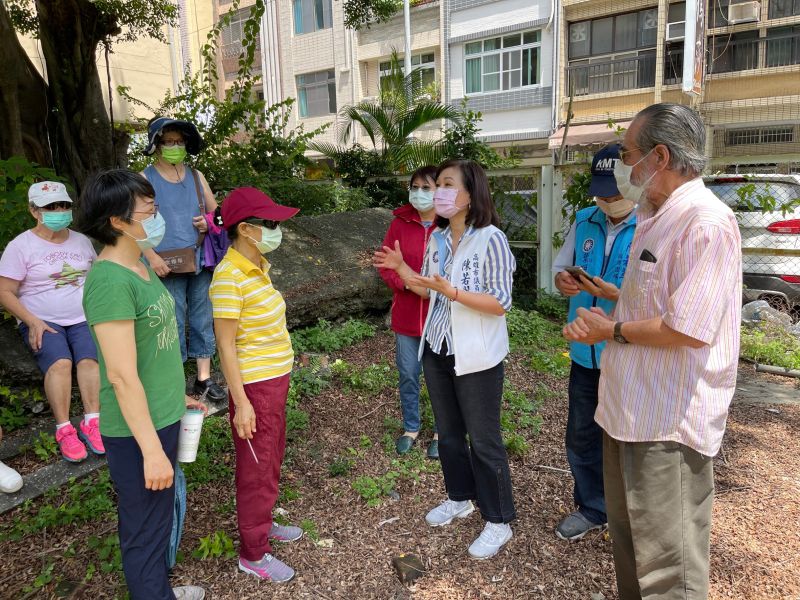 陳若翠議員邀局處會勘 圖片來源:記者 陳若翠議員邀局處會勘 圖片來源:記者