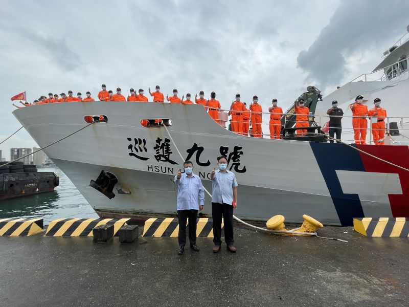 巡護九號遠航中西太平洋，32天馳援千浬救人返抵高雄港。  圖片來源：海巡署提供