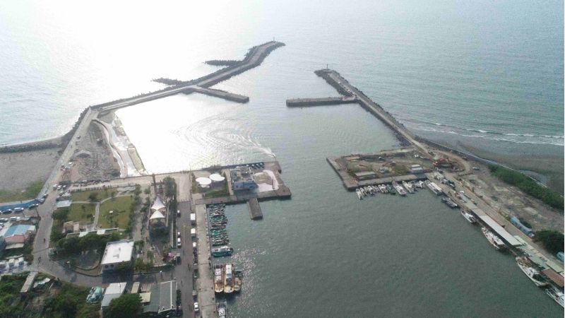 彌陀漁港俯瞰。 圖片來源:高市府海洋局 彌陀漁港俯瞰。 圖片來源:高市府海洋局