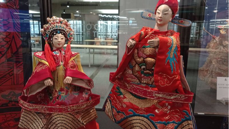 生角、旦角傳統布袋戲角色,透過科技將賦予全新生命。 生角、旦角傳統布袋戲角色,透過科技將賦予全新生命。
