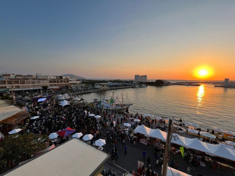 蚵寮海造餐桌活動。 圖片來源:高市府海洋局 蚵寮海造餐桌活動。 圖片來源:高市府海洋局