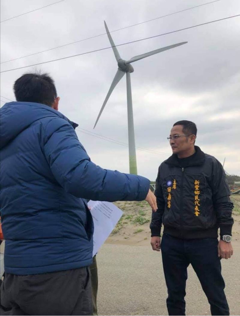 新豐鄉民代表會主席田鼎睿神情凝重,強調漁民生計優先。 新豐鄉民代表會主席田鼎睿神情凝重,強調漁民生計優先。
