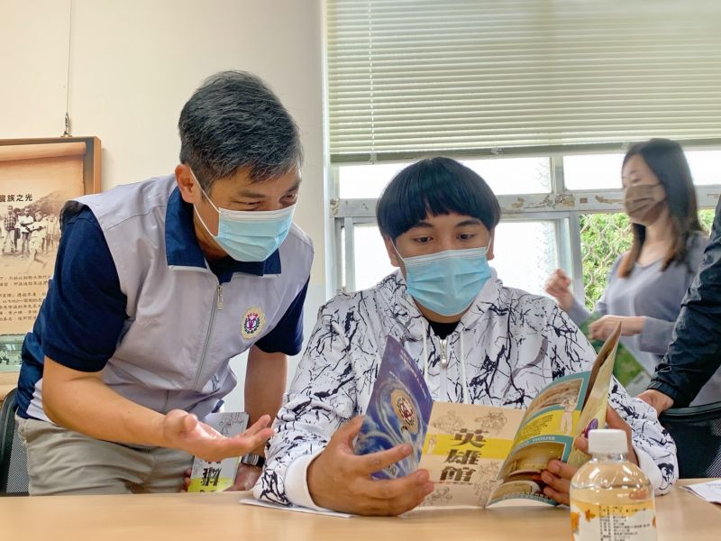 延平鄉長胡黄廣文主持役男抽籤