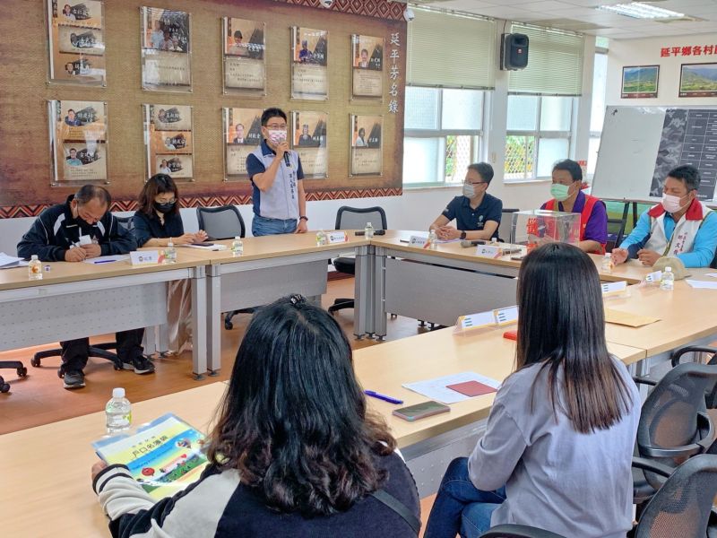 延平鄉長胡黄廣文主持役男抽籤