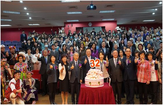 中華大學歡慶32歲生日 圖片來源:中華大學 中華大學歡慶32歲生日 圖片來源:中華大學