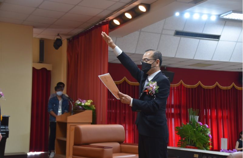 陳木榮宣晢就職。 圖片來源:吳進仁攝 陳木榮宣晢就職。 圖片來源:吳進仁攝