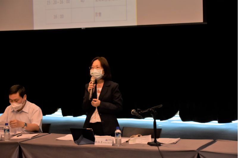 港務公司鄭淑惠業務副總(右一)主持港埠費率說明會。 圖片來源:台灣港務公司提供 港務公司鄭淑惠業務副總(右一)主持港埠費率說明會。 圖片來源:台灣港務公司提供