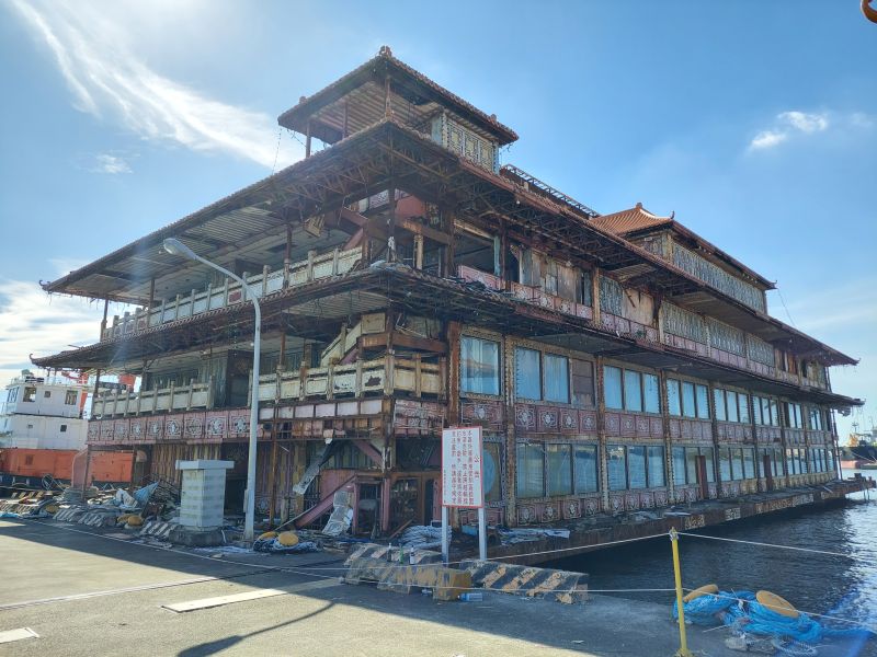 海上皇宮。 圖片來源:高雄港務分公司提供 海上皇宮。 圖片來源:高雄港務分公司提供