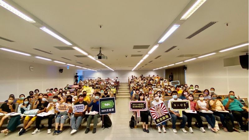 曾寶儀暢談「與世界對話，發覺最真的自己」盼助勞工找到心價值  圖片來源：記者