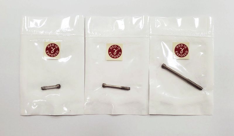 皇亮生醫與成功大學合作開發鎂合金可降解骨釘，是台灣首家具自製能力的公司。  圖片來源：高市府經發局