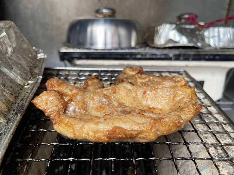 台中忠孝路夜市,正宗澳門豬扒包 圖片來源:李大人吃遊記 台中忠孝路夜市,正宗澳門豬扒包 圖片來源:李大人吃遊記