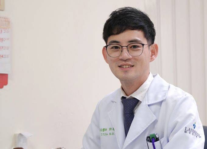 聯新國際醫院乳房外科主治醫師許尊堯表示因雁行計畫,大大節省選擇醫院、醫師及後續診療的時間。 聯新國際醫院乳房外科主治醫師許尊堯表示因雁行計畫,大大節省選擇醫院、醫師及後續診療的時間。