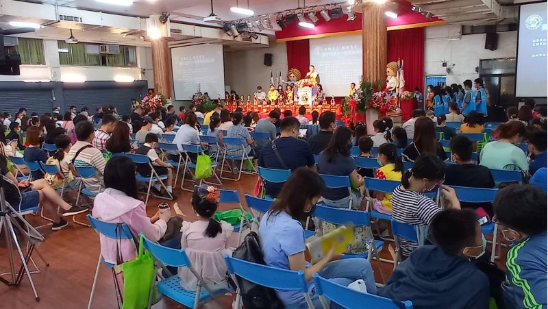 來自竹苗地區的國中小同學，在親人陪伴下出賽，磨練自身勇氣。