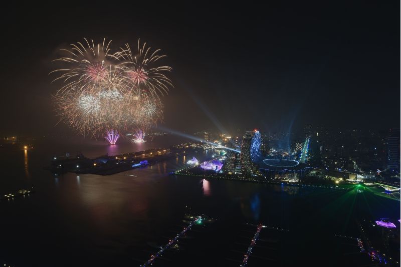 璀璨大港花火秀美不勝收、驚豔眾人。  圖片來源：高市府新聞局