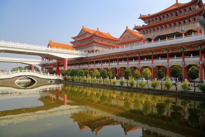 全台宗教聖地 南鯤鯓代天府 鹽田風光一日遊聖地  圖片來源：記者林清雲