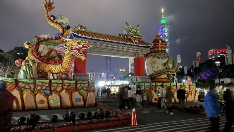 蟠龍獻瑞  圖片來源：李大人吃遊記