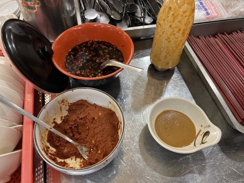 東佳老林羊肉爐微風店 圖片來源:李大人吃遊記 東佳老林羊肉爐微風店 圖片來源:李大人吃遊記