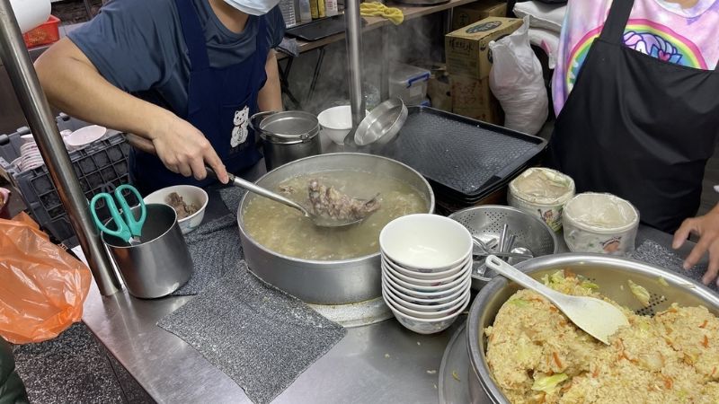 梧州街原汁排骨湯 外觀與內部環境 圖片來源:李大人吃遊記 梧州街原汁排骨湯 外觀與內部環境 圖片來源:李大人吃遊記