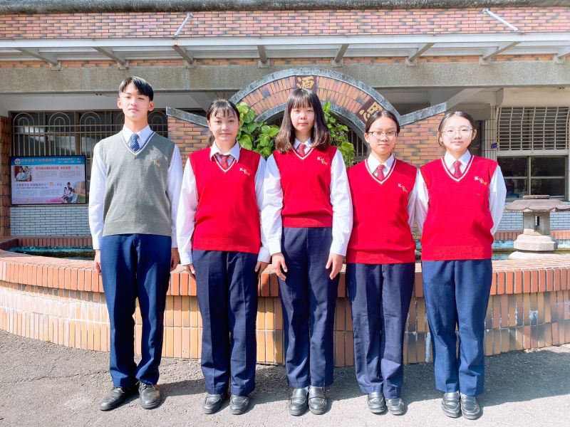 科大特殊選才高英工商五生金榜國立名校 圖片來源:記者 科大特殊選才高英工商五生金榜國立名校 圖片來源:記者