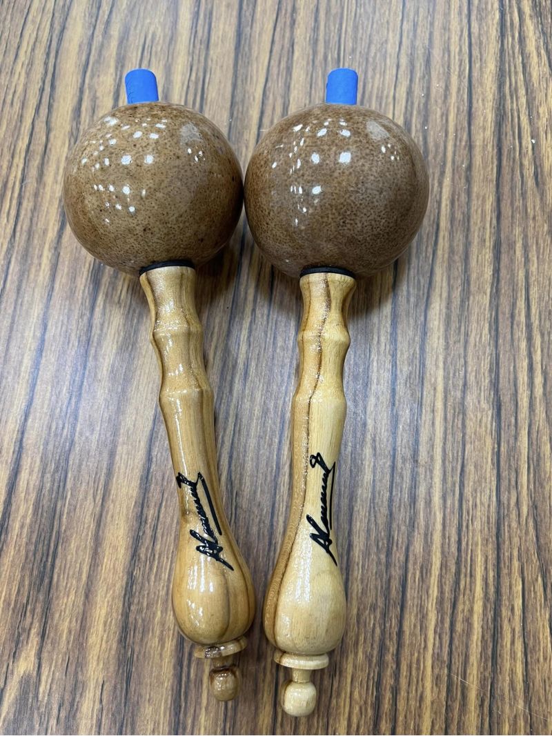 源自南美洲的敲擊樂器沙鈴,已有上千年歷史,可產生多樣化的聲音。 圖片來源:玄奘大學 源自南美洲的敲擊樂器沙鈴,已有上千年歷史,可產生多樣化的聲音。 圖片來源:玄奘大學
