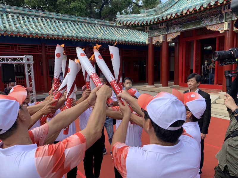 2023全國運動會 聖火隊引燃聖火 2023全國運動會 聖火隊引燃聖火
