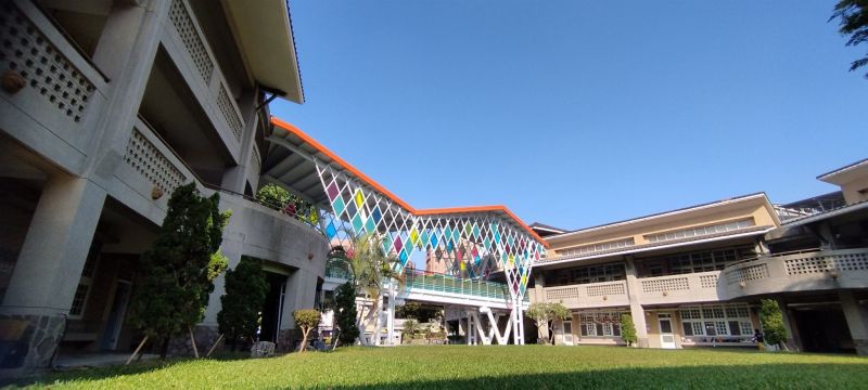 大東國小85週年校慶  大東醫院捐贈迎曦光廊  圖片來源：記者