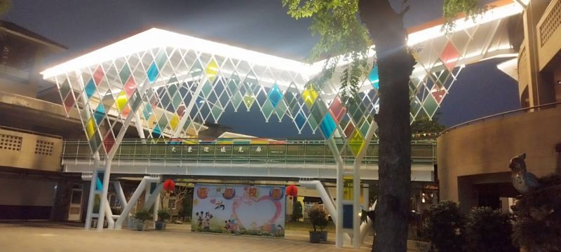 大東國小85週年校慶  大東醫院捐贈迎曦光廊  圖片來源：記者