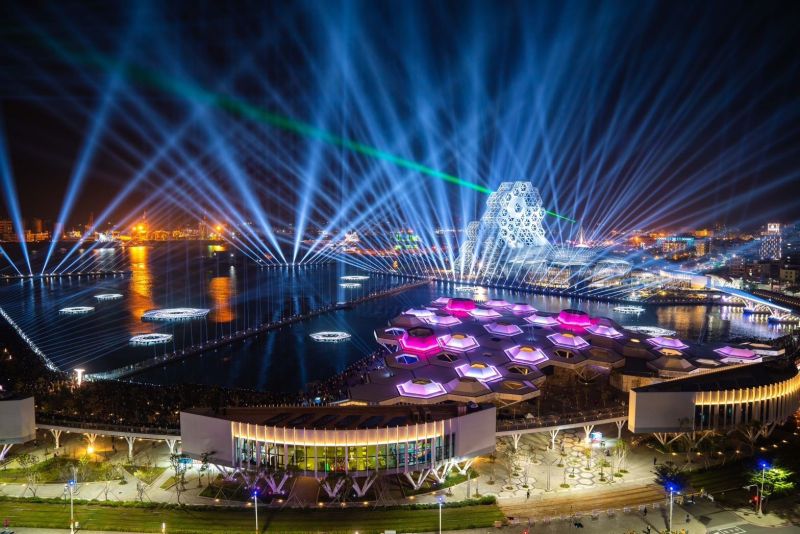 2022年台灣燈會在高雄燈光展演。