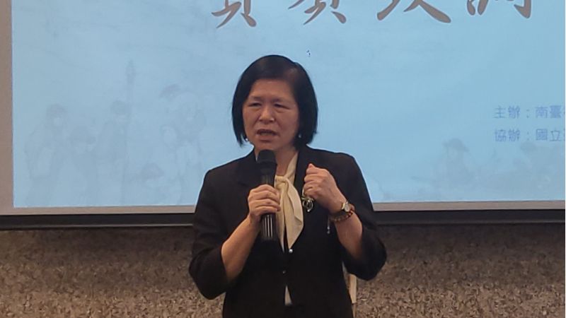 國立臺灣圖書館曹翠英館長 致詞 圖片來源:記者林清雲 國立臺灣圖書館曹翠英館長 致詞 圖片來源:記者林清雲