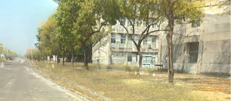 與國防部長關係非淺的前陸軍第八軍團公共事務組組長張國斌退伍後即轉為陸軍步校、陸軍官校、中正預校福利營站經理,遭到檢舉嚴重侵蝕 圖片來源:記者 與國防部長關係非淺的前陸軍第八軍團公共事務組組長張國斌退伍後即轉為陸軍步校、陸軍官校、中正預校福利營站經理,遭到檢舉嚴重侵蝕 圖片來源:記者