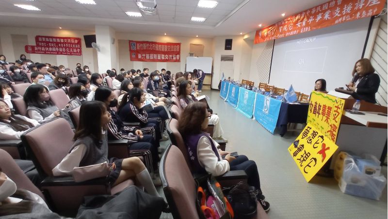 傑出校友劉玟岑分享創業經驗 傑出校友劉玟岑分享創業經驗