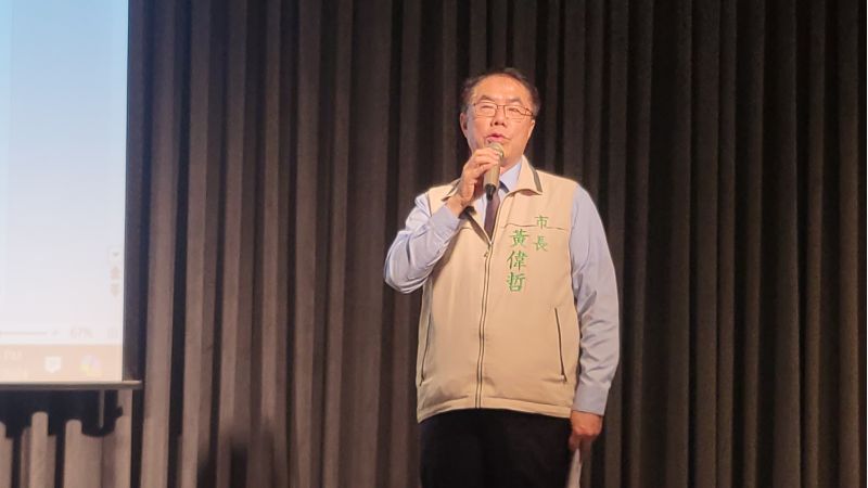 台南市推環保永續旅宿 黃偉哲親頒證肯定獲標章業者  市長黃偉哲致詞  圖片來源：記者林清雲
