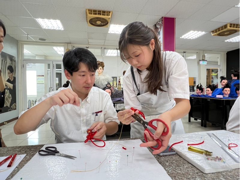 日本工業大學駒場高校與高英工商半世紀情誼，共譜教育交流新篇章 品味台灣小吃，體驗文化魅力！國際交流再創教育合作新高峰  圖片來源：記者