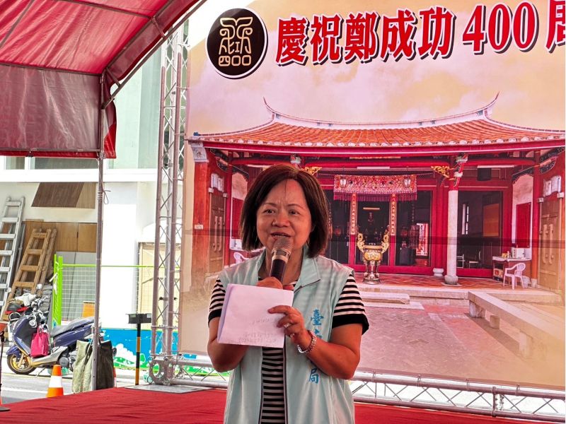 台南市郵局副局長 鄭沛如 圖片來源:記者林清雲 台南市郵局副局長 鄭沛如 圖片來源:記者林清雲