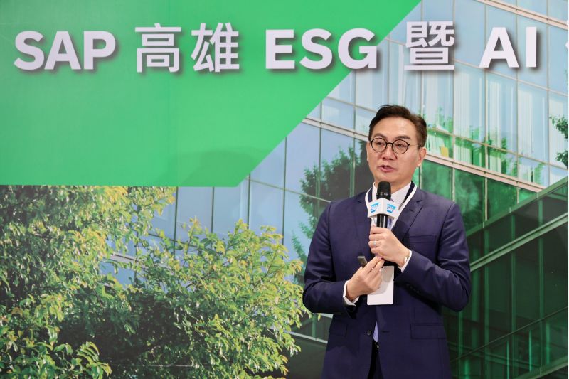 SAP 全球副總裁暨台灣總經理陳志惟表示,SAP 將加速引入 SAP 全球先進技術與應用,攜手生態系夥伴一同為高雄產業注入永續智慧轉型動能。 SAP 全球副總裁暨台灣總經理陳志惟表示,SAP 將加速引入 SAP 全球先進技術與應用,攜手生態系夥伴一同為高雄產業注入永續智慧轉型動能。