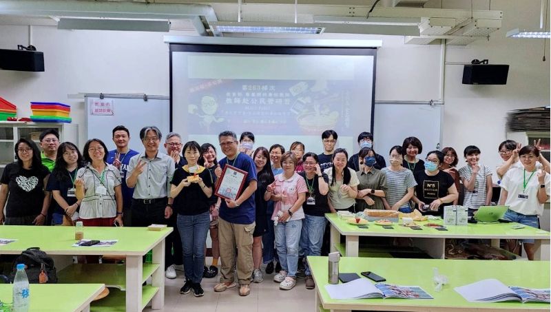 正修科大舉辦「秀 色不可餐──食品模型奧秘與實作」公 民營活動 圖片來源:記者 正修科大舉辦「秀 色不可餐──食品模型奧秘與實作」公 民營活動 圖片來源:記者