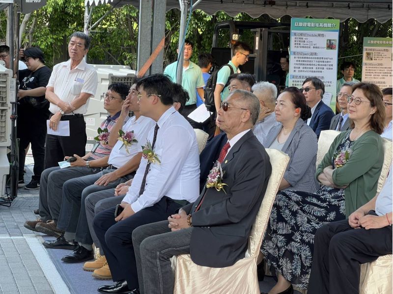 台灣中油鈦酸鋰材料試量產工場正式落成啟用 研發成果商業化 助力能源轉型與電池產業鏈發展 圖片來源:記者 台灣中油鈦酸鋰材料試量產工場正式落成啟用 研發成果商業化 助力能源轉型與電池產業鏈發展 圖片來源:記者