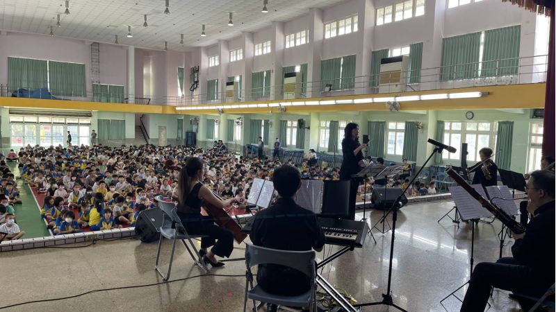 王科文化基金會致力校園文化藝術教育 與南台灣交響樂合作「  圖片來源：記者