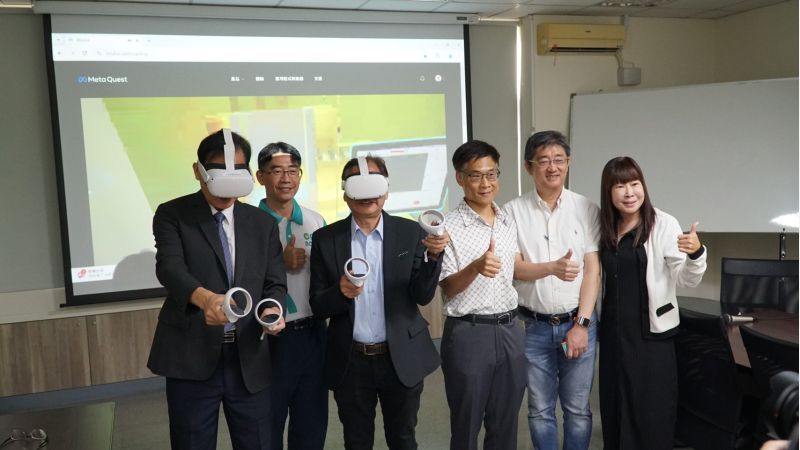 全臺首套「VR互動式微奈米科技訓練平台」  正修成大提升奈米科技訓練與人才培育成效  圖片來源：記者