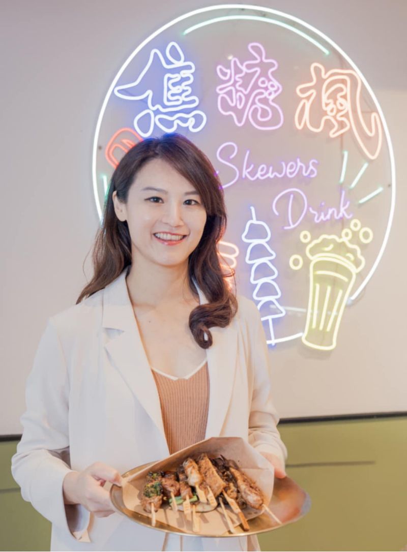 焦糖楓創辦人陳妍霖從小攤車起家到25家連鎖分店 圖片來源:焦糖楓 焦糖楓創辦人陳妍霖從小攤車起家到25家連鎖分店 圖片來源:焦糖楓