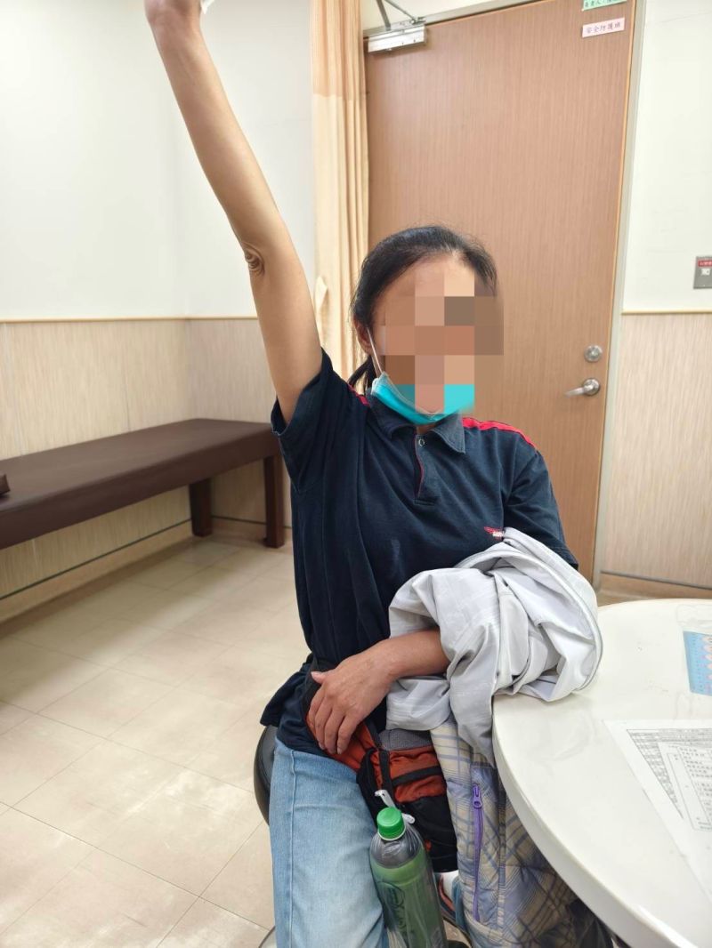 患者透過肩關節鏡手術告別肩部疼痛,可在更短的時間內重回工作及運動,極大化改善生活品質。 患者透過肩關節鏡手術告別肩部疼痛,可在更短的時間內重回工作及運動,極大化改善生活品質。