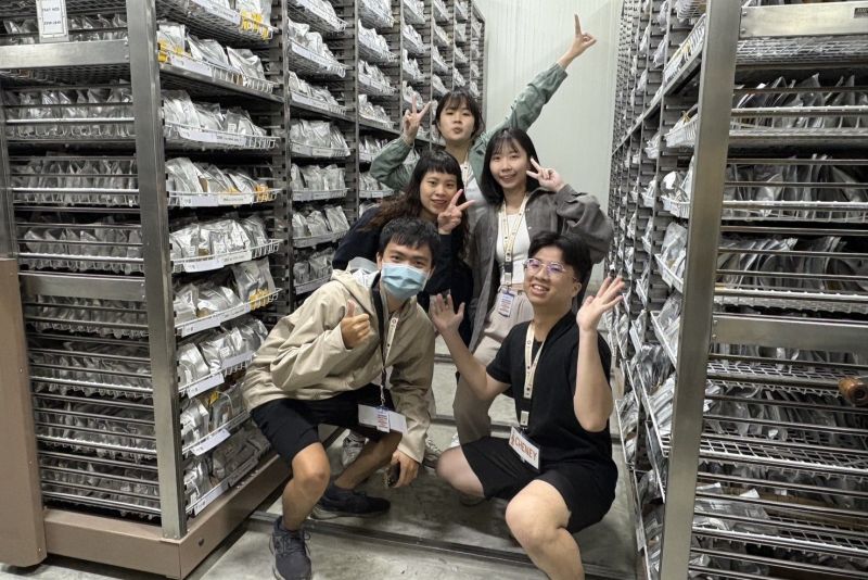 南大生態系參訪菲律賓國際稻米研究中心瞭解稻米保種及品種改良技術 南大生態系參訪菲律賓國際稻米研究中心瞭解稻米保種及品種改良技術