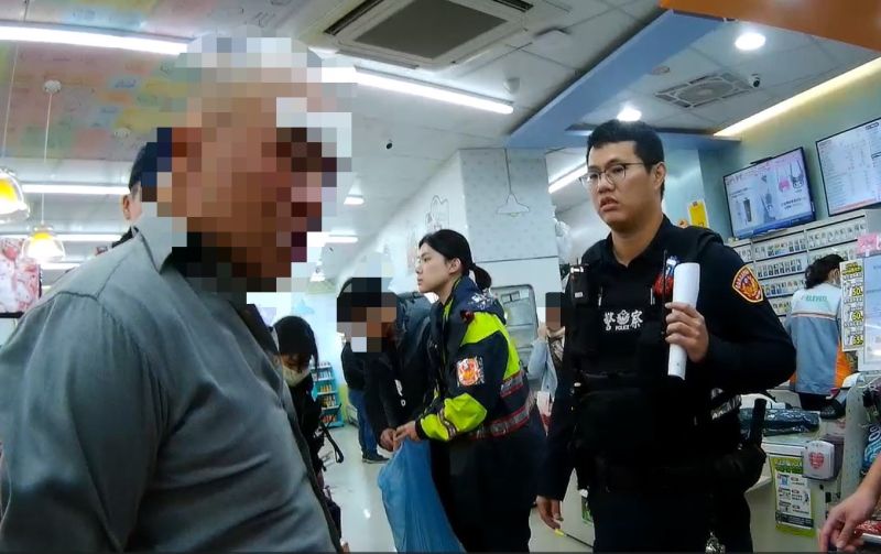 49歲劉姓男子情緒控管不佳，警方保護管束後請家屬帶回