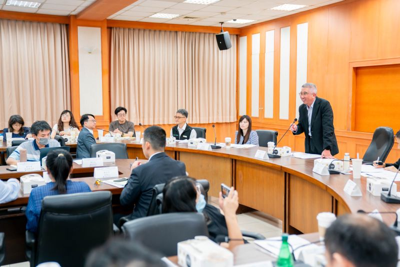 「114年半導體產業人才培育交流座談會」在明新科大舉辦，集結產官學各界交流半導體人才培育政策與措施。  圖片來源：明新科大